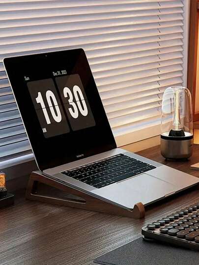 Bärbart hopfällbart laptopstativ i trä - Ergonomiskt justerbart vinkel (12°), med ventilation, triangulärt träbricka lämplig för surfplattor och minibärbara datorer, kompakt design, naturlig yta