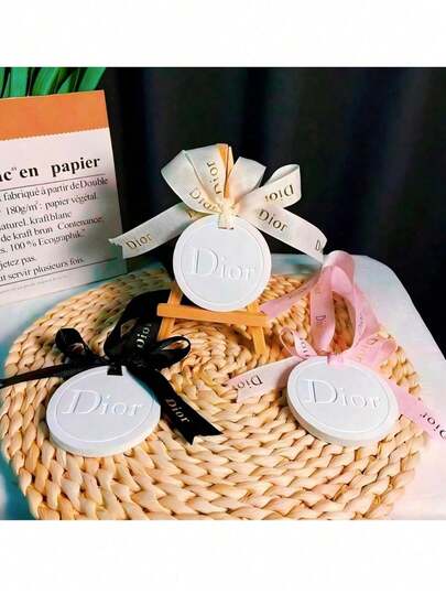 M.Dior 1pc Long-Lasting Fragrance Diffuser Sheets, A Must-Have For Home Decor. Suitable For Bedrooms, Living Rooms, Bathrooms, Kitchens, Porches, Wardrobes, Shoe Cabinets, Cars, Etc. Ideal For Valentine's Day Gifts, Christmas Gifts, Weddings, Proposals, Anniversaries, Parties, And More.