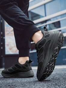 أحذية تسلق للرجال كبار الحجم، أحذية تنزه خارجية، أحذية رياضية للتسلق الجبلي. من جلد الغزال والجلد الصناعي (KPU)، نظام ربط بالأربطة، نعل مضاد للانزلاق من المطاط والمادة الوسطية (MD). مناسبة للتنزه الخارجي، الصيد، جميع الفصول - الأسود - مشاهدة 6