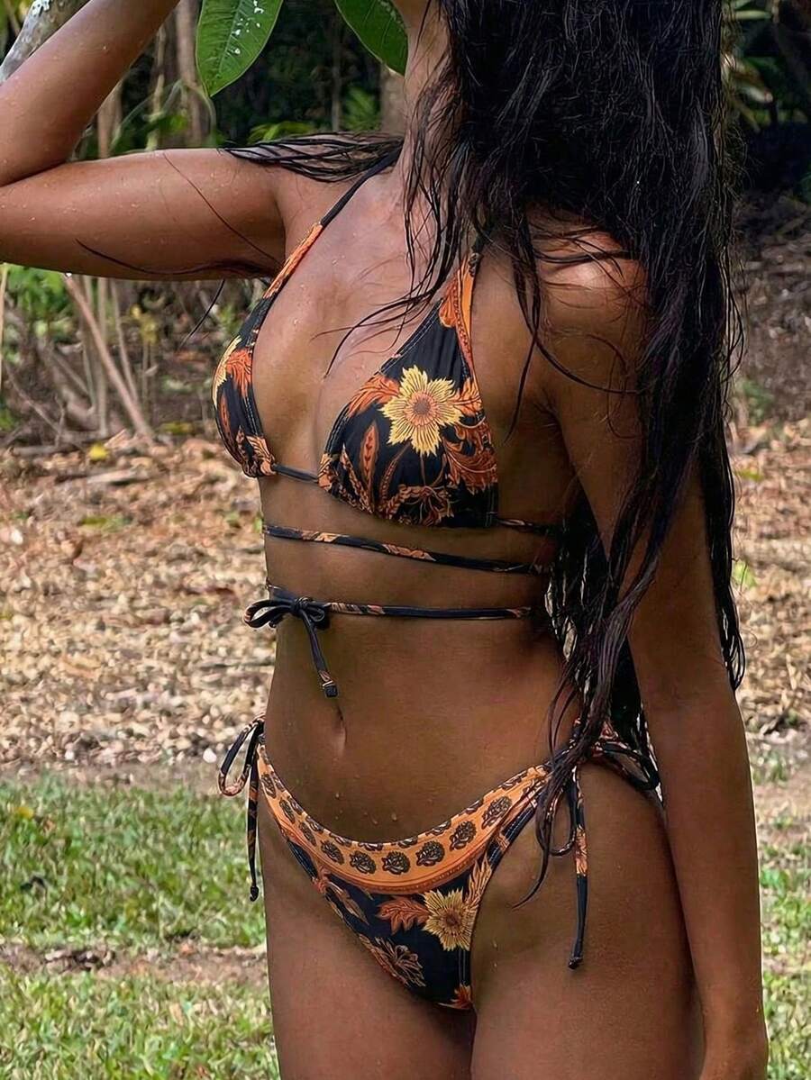 LUCKY HOLIDAY 2026 Nouveau bikini triangle sexy en 2 pièces pour femme, motif vintage printemps/été. Bikini à col noué avec rembourrage amovible, convient pour les vacances à la plage - Jaune citron - Voir 1