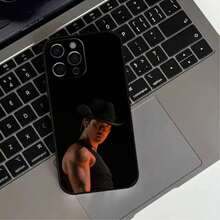 Funda de Teléfono Singer Joe J-Jonas para 17,16,15,14,13,12,11 Plus, Pro Max, Cubierta Negra de Silicona Suave - Z4 - Ver 8