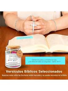 EstiloVOURTM Tarro De VersíCulos BíBlicos Con 90 VersíCulos Alentadores Y Collar De Cruz Plateado, Frasco De VersíCulos BíBlicos De Corcho Natural Para Emociones, Regalos Cristianos Para Mujeres Y HombresVersióN Mejorada