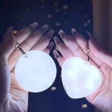 Luz colgante con sensor táctil y LED, recargable por USB, sensor táctil; luz decorativa portátil LED, fácil de instalar, uso en múltiples escenarios, adecuada para bolsas de cosméticos, bolsos, mascotas, accesorios y decoraciones colgantes - Blanco - Ver 5