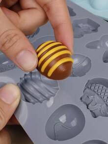 1pc Creative 18-Cavity Silicone Cake Mold, Easter Dinosaur Egg & Rabbit Shaped Silicone Cake, Ice Cream, Pudding, Jelly, Soap, Baking Mold DIY Tool