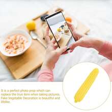 1 món đồ chơi gặm bằng silicon cho thú cưng, giúp thú cưng mài răng, làm sạch răng và giải tỏa sự nhàm chán. Được làm từ nhựa/silicone lỏng, mềm, đàn hồi, thoải mái và bền, dễ vệ sinh. Đa năng, không chỉ giúp giảm căng thẳng cho thú cưng mà còn tăng thêm niềm vui khi chơi đùa. - Nhiều màu - Xem 2