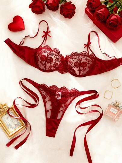 2-Piece Women's Sexy Lingerie, Burgundy Embroidered Lace-Up With Thong