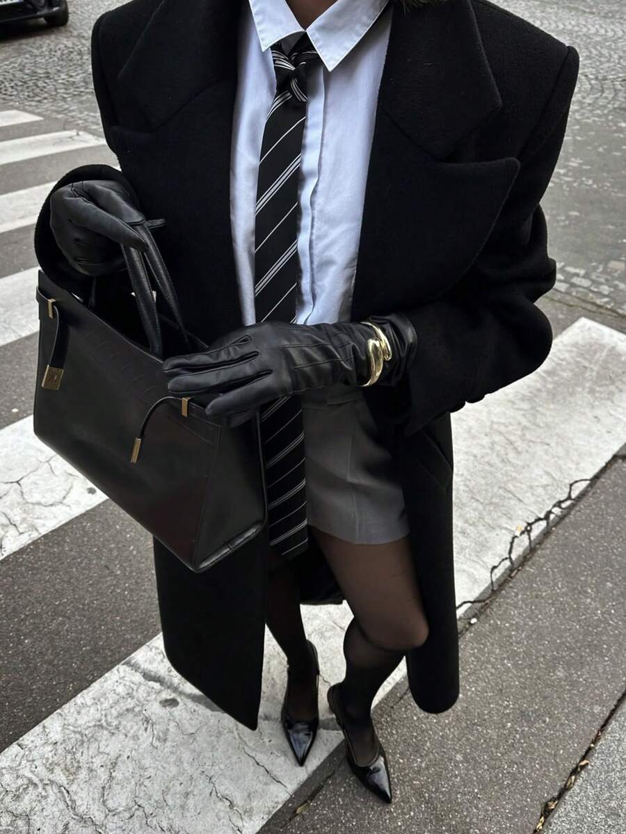 1件装女士经典条纹JK制服领带，适合学生青少年，英式格子图案，角色扮演派对领带配饰，适合女士连衣裙和圣诞装饰 - 黑色 - 查看 1
