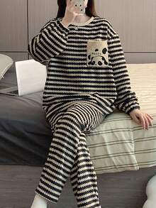 2件套女士条纹抓绒睡衣套装，熊猫刺绣，前口袋，冬季家居服，舒适保暖，蓬松柔软 - 卡其色 - 查看 1
