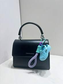 1个多巴胺色塑料可爱趣味鞋扣，可作汽车钥匙扣、背包挂件、单肩包挂件、斜挎包挂件，适合大学生、男女学生上学、日常工作搭配、节日礼物、男生送给女朋友、妈妈的小礼物、生日礼物。