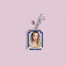 KATSEYE周边商品 - MANON吊坠、MEGAN包包挂饰、DANIELA钥匙扣