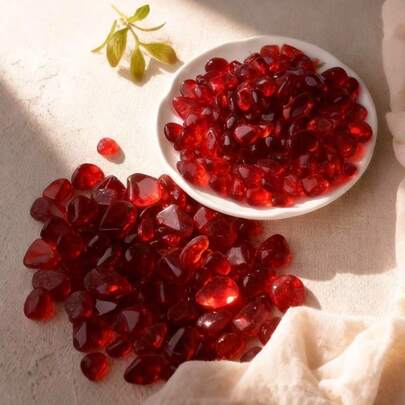100g/Pack High Quality Red Mosaic Quartz Glass Chips, Suitable For Home Decor, Gardening, Vase Filler, Micro Landscape, DIY Jewelry Making, Glass Sand Landscape Design, Christmas Crafts, Glass Ornaments, Craft Album Decoration, Floor, Balcony, Bar Outdoor Decor, Home Decor Accessories, Craft Glass Material