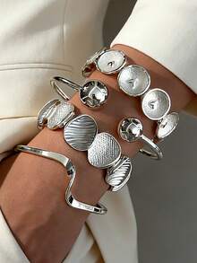 4pcs Vintage Exaggerated Luxurious Geometric Wide Face Design Women Metal Bangle Set, Suitable For Daily Wear And Gift - Silver 8 - View 7