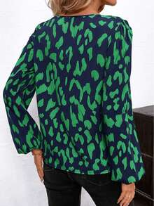 Plus Size Women's Leopard Print V-Neck Loose Elegant Long Sleeve Blouse - Green - View 2