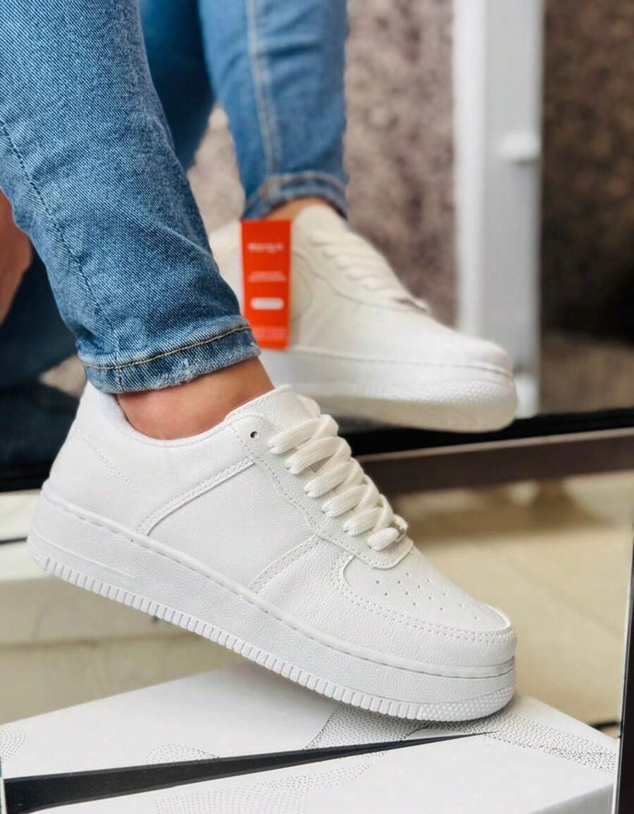 Tenis Branco Réveillon Natal SUPER PROMOÇÃO ENVIO RAPIDO CASUAL UNISSEX FEMINIINO MASCULINO CONFORTÁVEL ESTILOSO  Desportivo  Neutro  Casual  elegante    Amarrar    Casa - Branco - Visão 1