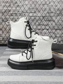 高帮女鞋，男女通用宽楦软底增高运动鞋，英伦复古中帮休闲运动鞋，适合派对、郊游、节日活动和新年礼物。这款轻便舒适的系带踝靴，前掌加宽设计，适合全天穿着。 - 白色黑色底 - 查看 3