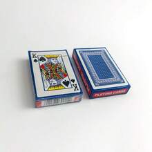 1 Deck Of Standard Playing Cards, Waterproof Adult Playing Cards, Large Premium Poker Cards, Christmas Gift, Holiday Party Supplies, Card Games, Card Holder, Card Storage Box - Red - View 4