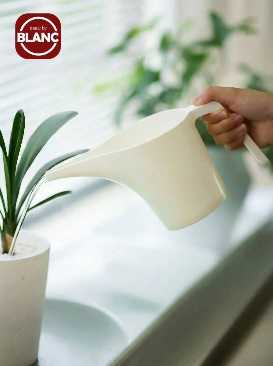 1 件长嘴喷壶，塑料洒水壶，大容量家用浇水壶