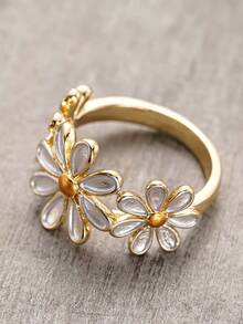 1枚优雅花朵造型戒指，适合女性佩戴，可用于婚礼、订婚、情人节及其他珠宝场合。 - 金黃色 - 查看 6