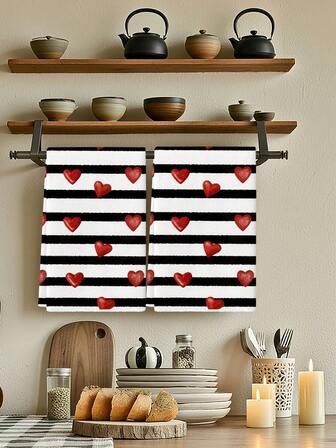 2 st mikrofiber kökshanddukar med svarta vita randiga röda hjärtmönster för alla hjärtans dag-tehanddukar för dagligt bruk i köket och lättare måltider