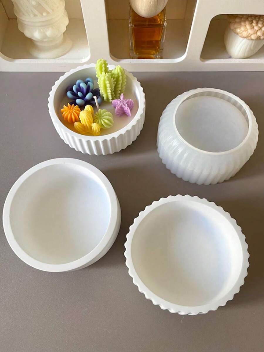 4pcs/Set Round Silicone Candle Mold - Smooth Or Striped Design, Suitable For DIY Resin, Cement And Plaster Jars, Pen Holders, Planters And Home Decor - White - View 1