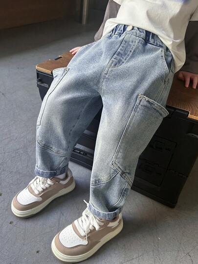 男童宽松直筒牛仔裤，适合休闲、上学、户外活动，秋季穿着。