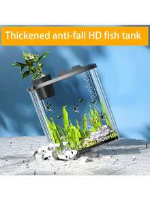 1个长方形高透明度鱼缸，带手机支架，非常适合家庭客厅、书房和办公桌等家居装饰。