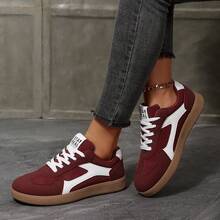 平底轻便防滑板鞋，舒适透气，兼具复古休闲运动和户外鞋的百搭性。 - 酒紅色 - 查看 2