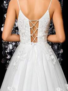 Women's V-Neck Floral Embroidery Mesh Patchwork Elegant Waist Cinched Formal Evening Gown Dress - White - View 4