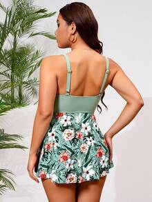 Swim Vcay Plus Size Summer Beach Contrast Tropical Floral Print Tankini Set - Green - View 2