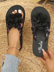Fashionable Floral Sweet New Summer Ultra-Light Beach Flip Flops, Thong Sandals, Soft Sole Beach Slippers - Black - View 1