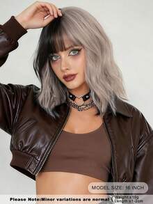 AKAKO Tóc giả hai tông màu bạc hồng có mái, điểm xuyết highlight đen, kiểu bob ngắn gợn sóng dành cho nữ, dài ngang vai 16 inch, tóc xoăn, chất liệu tổng hợp chịu nhiệt, thích hợp sử dụng hàng ngày, dự tiệc âm nhạc, cosplay, phong cách hip hop đường phố Y2K, phụ kiện tóc giả thời trang. - Màu hồng nổi bật - Xem 4