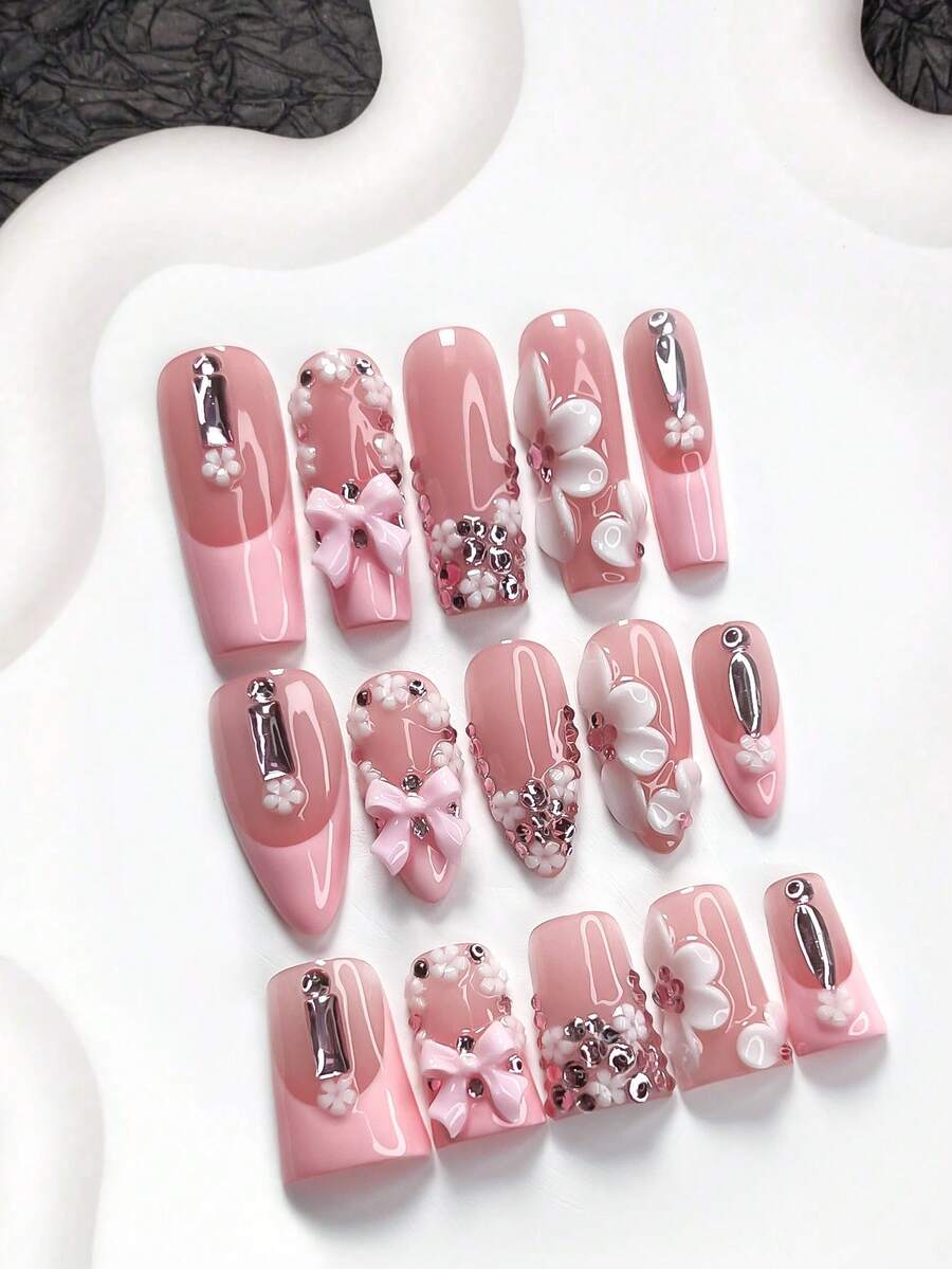 10片亮粉色系列亚克力美甲贴纸，法式按压式棺材甲、杏仁甲、鸭嘴甲，五瓣白花，粉色蝴蝶结美甲装饰，手工花朵美甲贴纸，白色指甲油，粉色指甲凝胶，包含工具包（1张果冻贴纸+1个指甲锉），适合女性参加派对、节日、婚礼、假期，是送给女士的绝佳礼物，手工按压式美甲用品。 - 彩色 - 查看 1