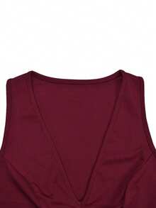 Solid Color Sleeveless V-Neck Cropped Top Paired With Slim Fit Pants, Decorated With Metal Ring Pattern. Fashionable 2-Piece Set, Essential For Women, Perfect For Birthday Parties And Weddings. Spring Party - Burgundy - View 5