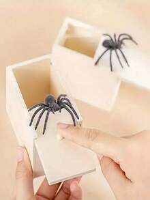 1pc Handmade Wooden Spider Prank Box - Crafted Joke Box, Ideal As Christmas Gift