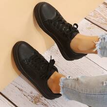 2026 Spring New Women Thick Sole Versatile Casual Sports Gump Shoes Flat Sneakers Student Running Shoes - Black - View 3