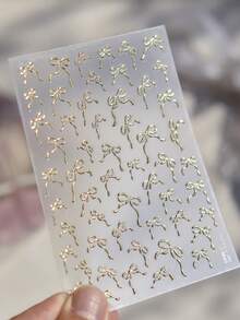 1pc 5D Exquisite Bowknot Nail Art Sticker, Gold Bowknot Self-Adhesive Nail Sticker, DIY Nail Decoration Sticker Nail Stickers - 金色 - 查看 3