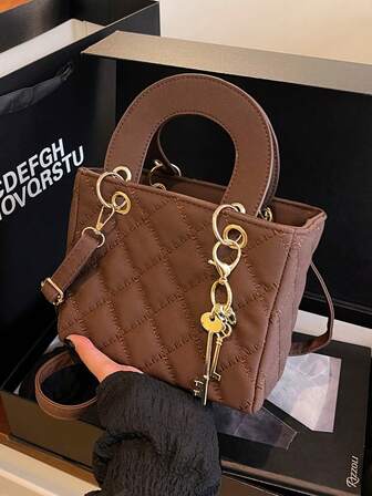 Fashionable New Women's Handbag, Solid Color Minimalist PU Square Bag, Elegant Chic High-End Feel, Suitable For Dates, Shopping, Versatile, Comes With Metal Keychain Pendant, Great Valentine's Day Gift