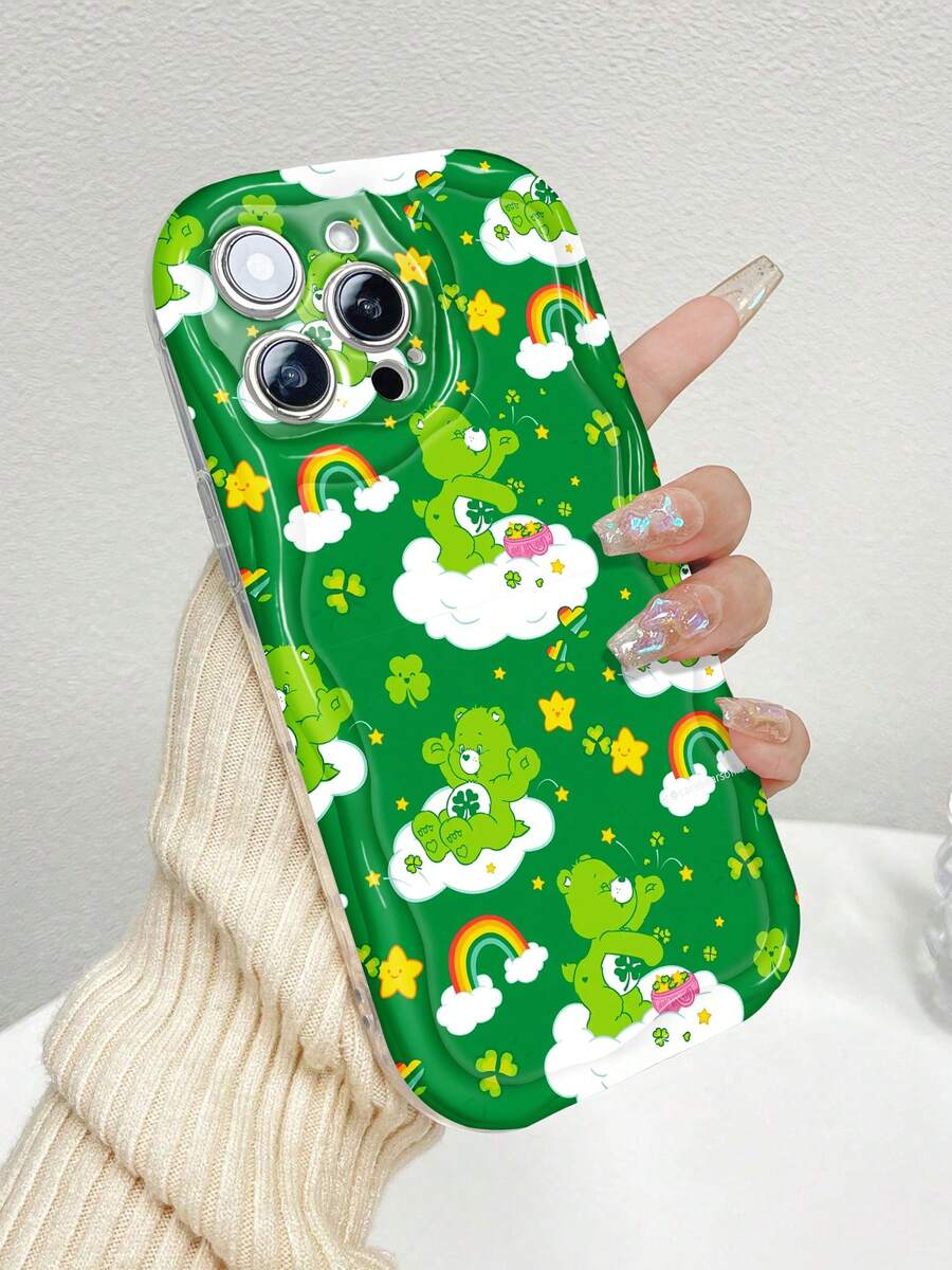 Ositos Cariñositos verdes con arcoíris y tréboles. Esta elegante funda es compatible con los modelos 17, 16, 15, 14 Pro Max, 13, 12, 11, XR y XS Plus. Fabricada en silicona TPU, ofrece protección contra golpes y caídas, además de una sensación superior. Es un regalo ideal para familiares, amigos y seres queridos, y una opción perfecta para Año Nuevo. - transparente - Ver 1