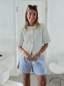 女士时尚法式柔软蜡感宽松针织开衫，女士宽松短款针织毛衣上衣，春夏款 - 淺灰色 - 查看 4