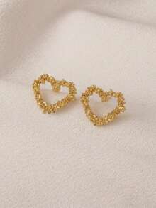 一对简约心形耳环，精致百搭，适合日常休闲和通勤佩戴。 - 金色 - 查看 2