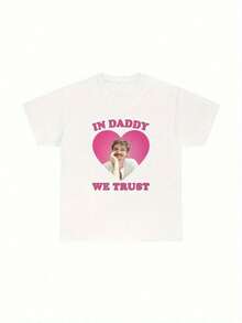 "At Daddy We Trust In Pedro Pascal" T-Shirt - 黑色 - 查看 6