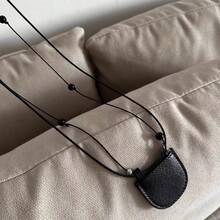 A Minimalist Outfit With A Unique Shape, Fashion Accessories, Neck Hanging Mini Bag, Exquisite Design Mini Crescent Bag Necklace For Women - 14#項鍊-咖色 - 查看 4