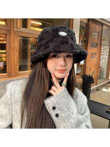 1pc Autumn/Winter Plush Warm Bucket Hat, Fashionable & Versatile, Visually Slimming, Checkered Pattern Bucket Hat - Brown - View 4