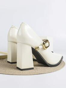 Giày cao gót nữ màu be, gót dày, quai cài, mũi nhọn, giày công sở trang trọng, giày Mary Jane. - Chantilly - Xem 3