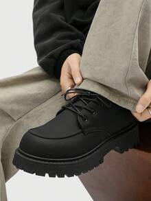 男士时尚黑色厚底系带休闲正装鞋，适合派对、复古、正式场合、婚礼、工作和约会等场合。 - 黑色 - 查看 7