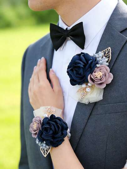 2件套丝绸玫瑰胸花和腕花套装，完美适用于婚礼、派对、晚宴、舞会、旅行、周年纪念等场合。