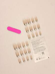 24片装短方形美甲贴片/采用法式银边美甲贴片提升气质/配有果冻胶和摩擦条，适合聚合使用，可重复使用，适合日常佩戴