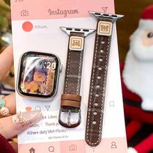 Herbst/Winter Mode kariertes Uhrenarmband, mit Weihnachtselementen angereichert, neujahrsrote und grüne Farbe, kariertes Atmosphärendesign, retro hochwertig, voller Vitalität und jugendlichem Geist. Passend für 38mm, 40mm, 41mm, 42mm, 44mm, 45mm und 49mm Bänder, kompatibel mit Apple 11/10/9/8/7/6/4/3/2/1 SE Ultra Series Smartwatches, süßer Bär kariertes Armband für Frauen, Smartwatch Ersatz Schmuckzubehör Schnallengurt