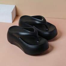 Dép xỏ ngón nữ đế cao 7cm, dép mùa hè mới thời trang đa năng thoải mái đế mềm, dép đế dày chống trơn trượt, dép đi biển thường ngày, dép xỏ ngón đế mềm đơn giản tươi mát thích hợp cho nhà vệ sinh. - màu đen - Xem 3
