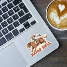 “1张3英寸可移除户外防水乙烯基贴纸 – 耐用的‘Raise Hell’复古虎女设计 | 励志酷炫时尚贴纸，适用于笔记本电脑、手机壳、水瓶、头盔、滑板、摩托车、汽车等 | 适合年轻人的创意个性化贴纸” - 彩色 - 查看 7